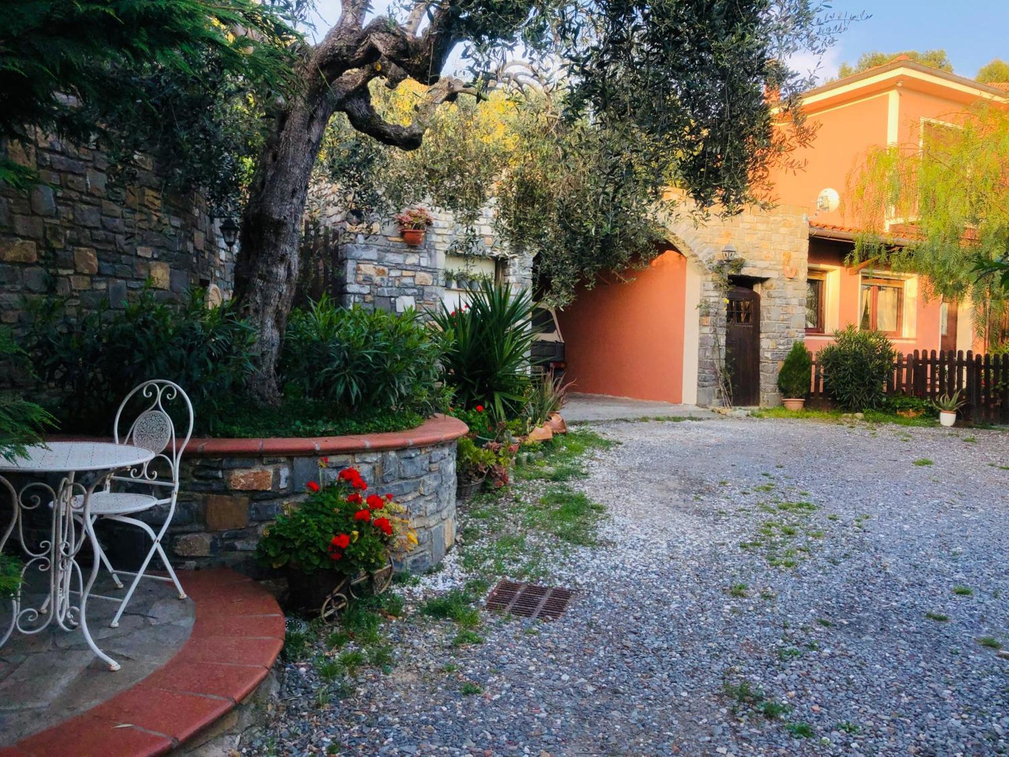 Le Jardin Sur Mer Avec Bike Et Mtb Tour Hotel Imperia Exterior photo